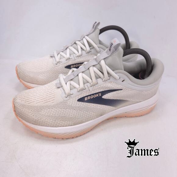 Brooks Revel 7 Athletic Running Lace Up Shoe Womens Size 9 1204241B195 White - Picture 1 of 10